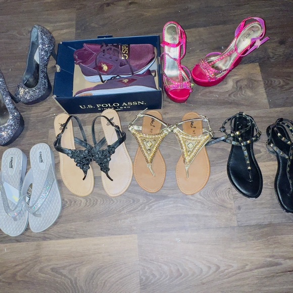 Tons of women’s heels. - Picture 5 of 14